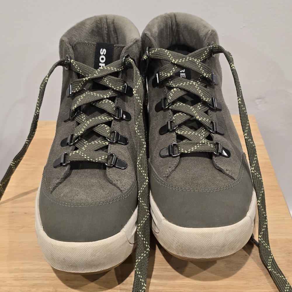 Women's Sorel Olive Suede Lace-Up Outdoor Sneakers Size 9